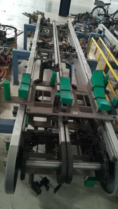 Klimatická komora, laserová jednotka, akumulacní dopravník atd. -1